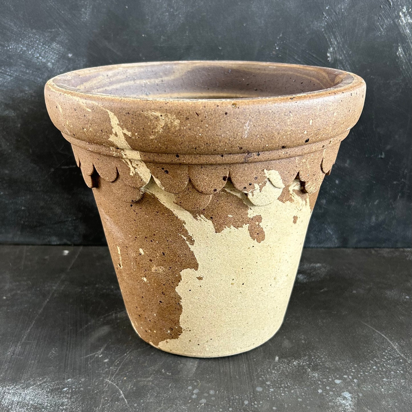 Castle Pot by Nipots 23cm - LOCAL PICKUP ONLY