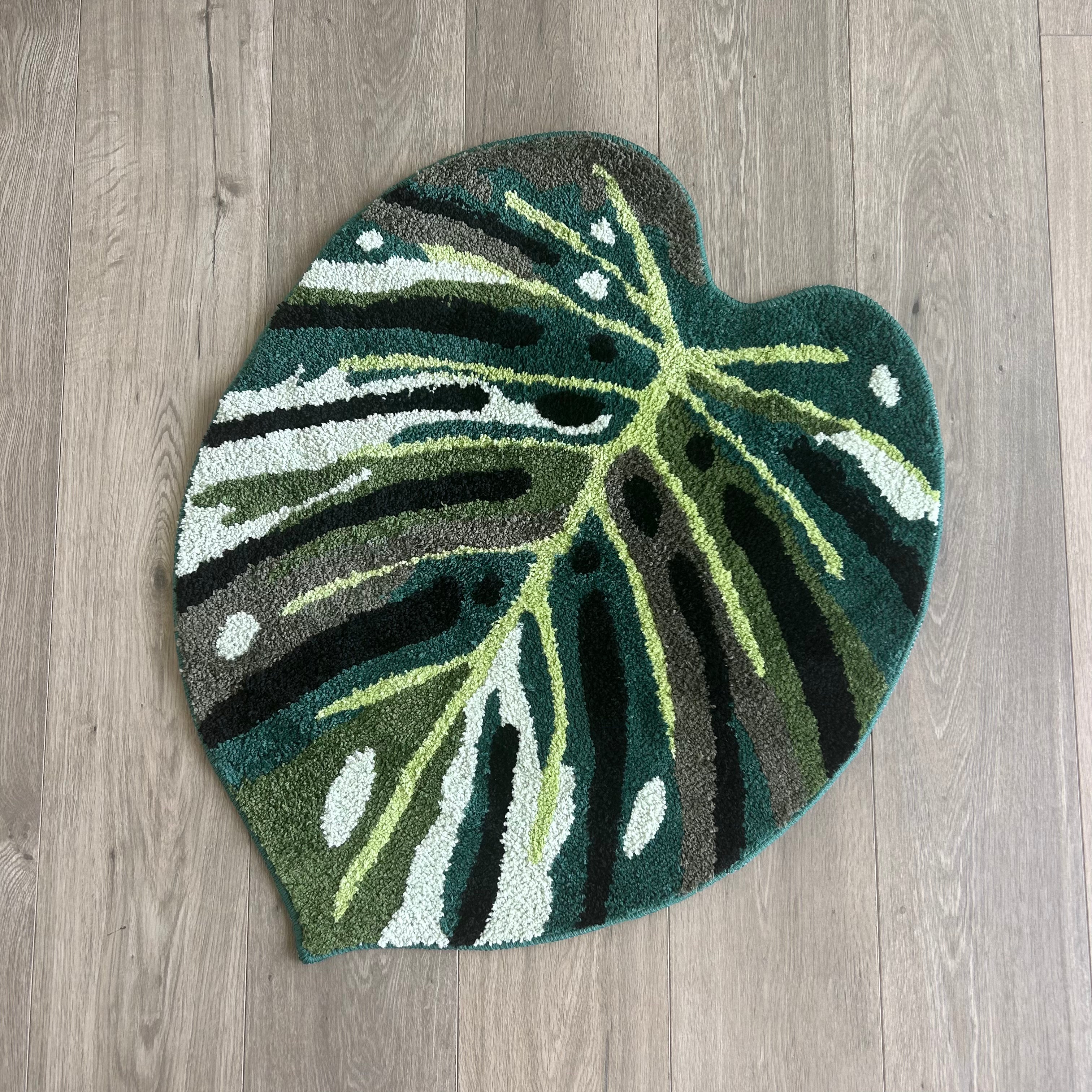 Monstera Leaf Rug plantipeeps