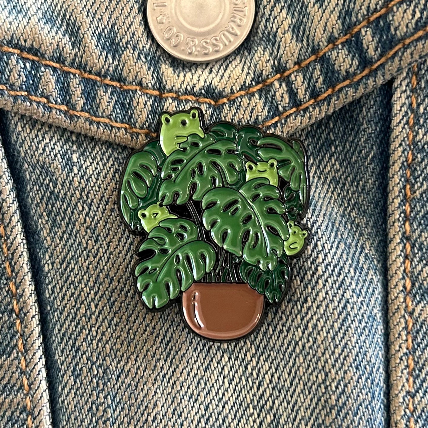 Monstera Frog Enamel Pin