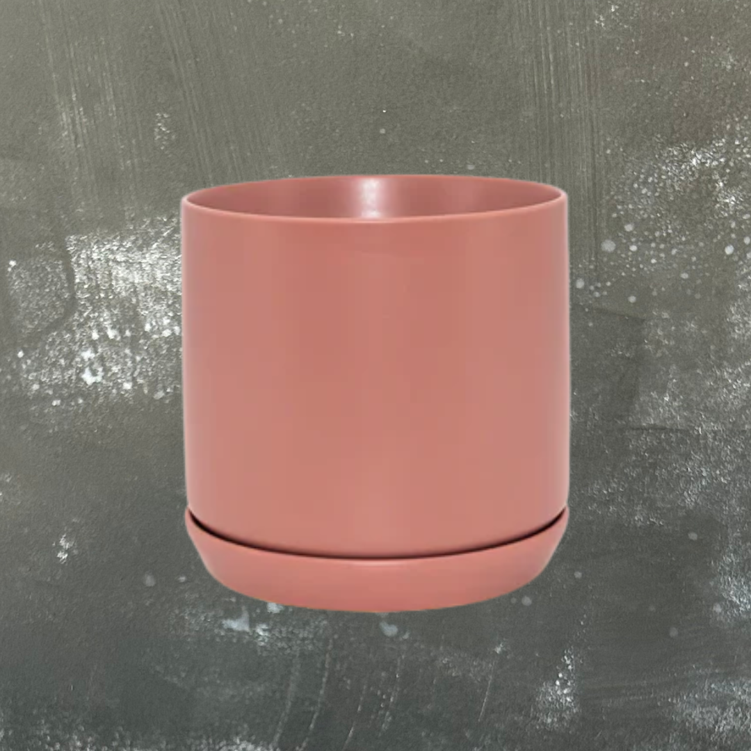 Oslo Plant Pot with Saucer - Medium