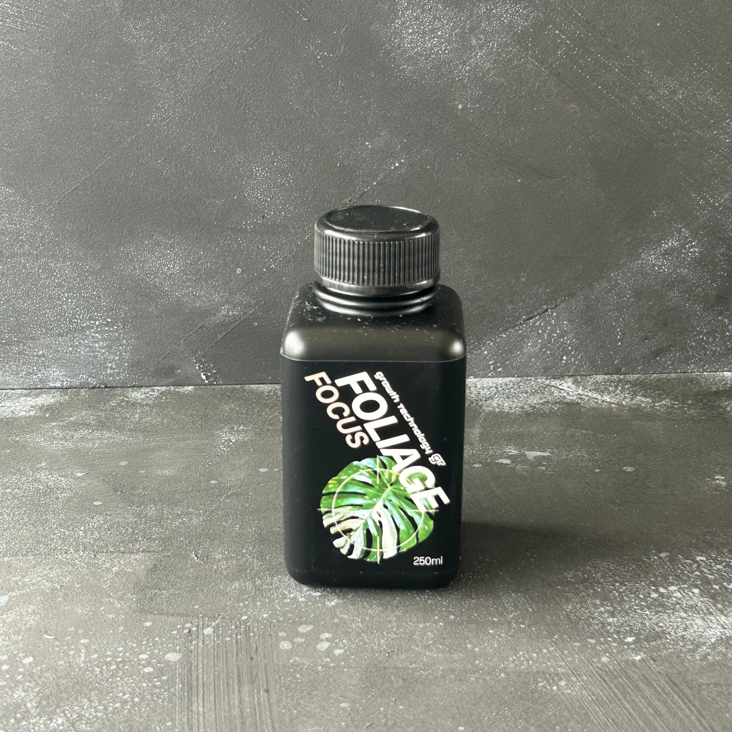 Foliage Focus 250mL Nutrient Solution by Growth Technology. Made in Australia for indoor plants like monstera, syngonium, philodendron, and more. Seen on SydneyPlantGuy or TheLECAQueen.