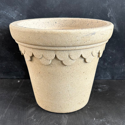 Castle Pot by Nipots 23cm - LOCAL PICKUP ONLY