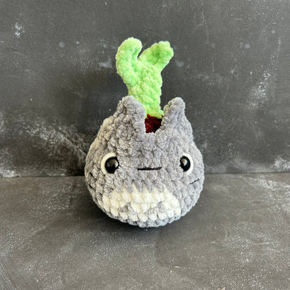 Totoro Sprout by @thegirlwhoknots