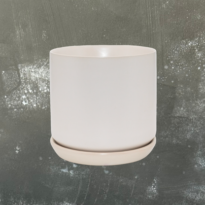 Oslo Plant Pot with Saucer - Medium