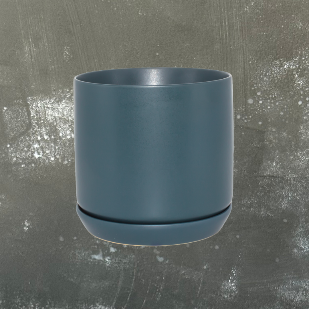 Oslo Plant Pot with Saucer - Medium