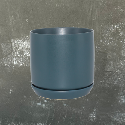 Oslo Plant Pot with Saucer - Medium